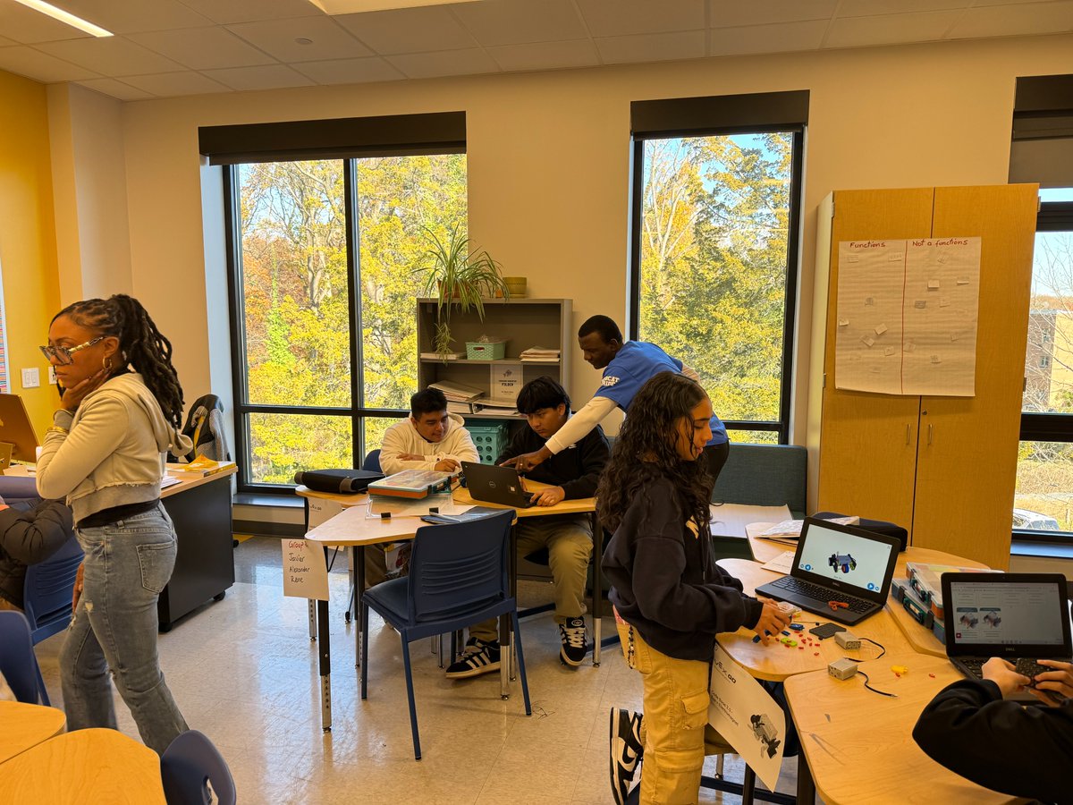 SS_MS_Adelphi's tweet image. Bobcat Nation😼 Robotics🤖