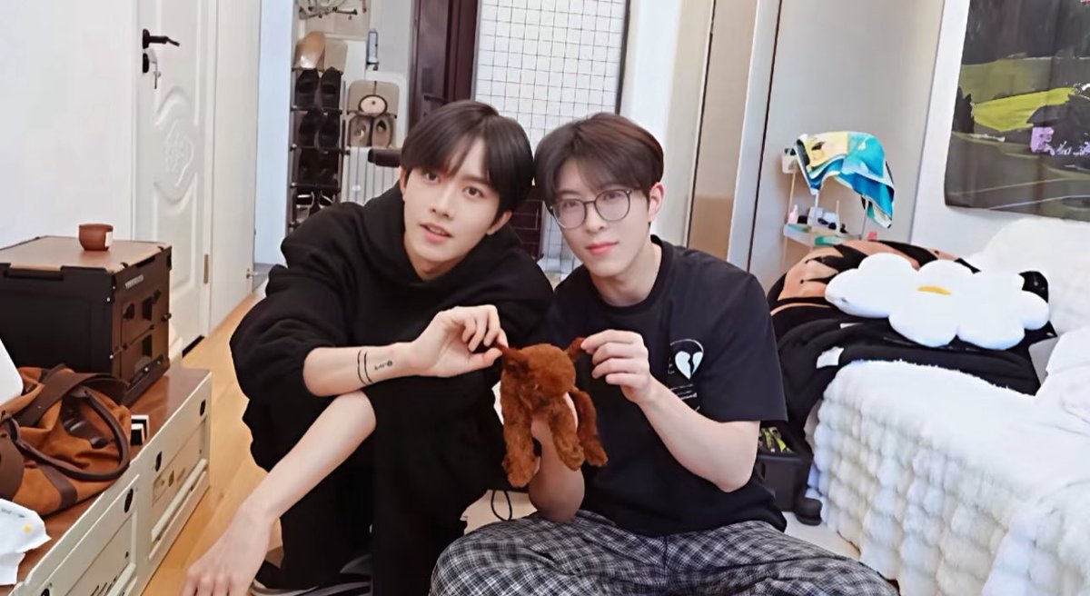 min 🪄✨ tweet media