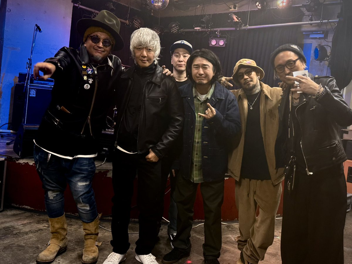 SpykeHELL's tweet photo. ALL FOR MEALレコ発改めておめでとう☺︎
仲間と呼べる数少ないバンドに誘ってもらえてサイコーでした!!!
今年の対バンは今日で最後だったケド、来年もしつこく誘うからたっぷり遊ぼうぜー!
あんたらみたいなカッコいいバンドが仲間で居てくれてサイコーだよ!愛してるぜ🫶
#ALLFORMEAL #tDaHF https://t.co/UI4rK9CCP4