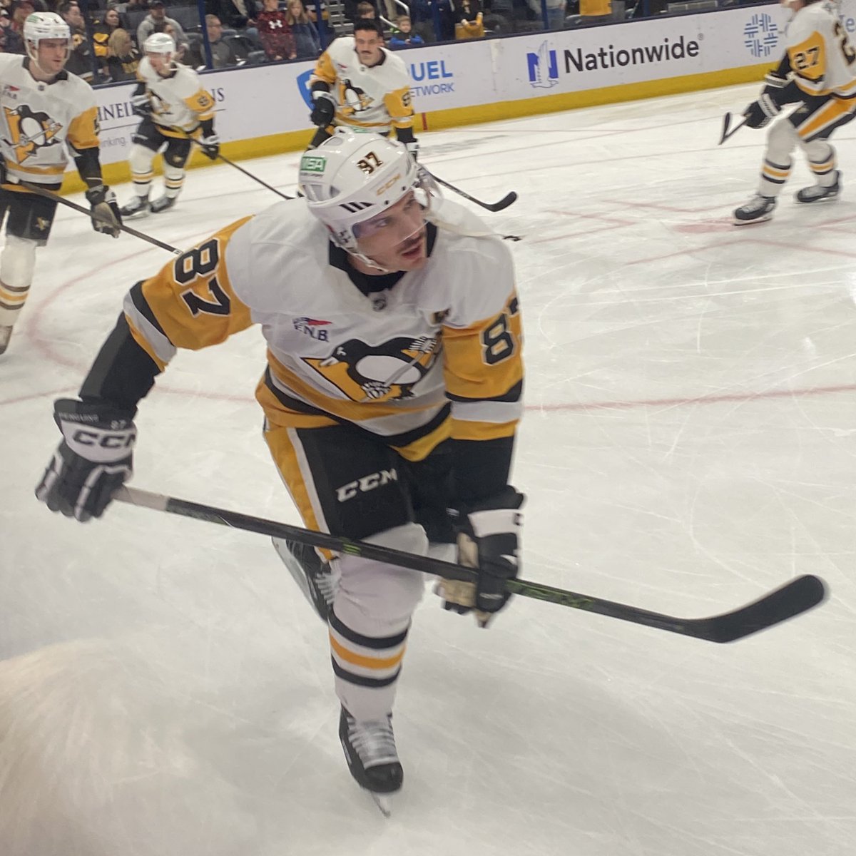 ahsinysiny's tweet image. saw the pens a year ago 💔 #takemeback