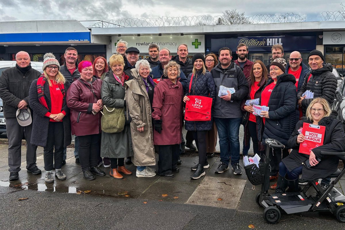 Labour team out door knocking and speaking to residents in Ford Ward. We will follow up all issues but thanks to so many residents for their support. ⁦<a href="/Sefton_Labour/">Sefton Labour Group</a>⁩ ⁦<a href="/Paulett54122148/">Paulette Lappin</a>⁩ ⁦<a href="/CllrIanMoncur/">Cllr Ian Moncur</a>⁩ ⁦<a href="/Peter_Dowd/">Peter Dowd MP</a>⁩