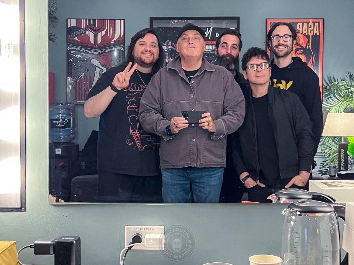 LouBrutus's tweet image. MAMMOTH! @WolfVanHalen of @MammothWVH is one of my guests this weekend on @HardDriveRadio. Here's a Vivian Maier inspired mirror selfie with the band this week in Silver Spring MD. It was a phenomenal show, but where was @WolfiesMom?!?!?! #Mammoth #MammothWVH #WolfVanHalen