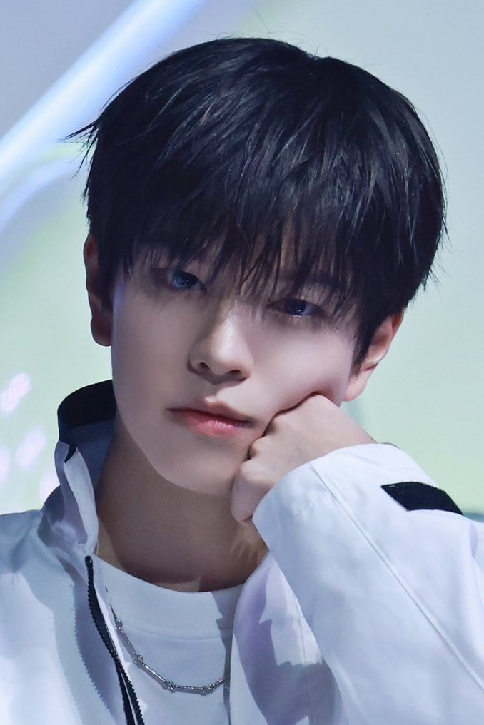 승민아... 어머나.. 
너 정말 애니메이션에서 나온 인물 아니야?