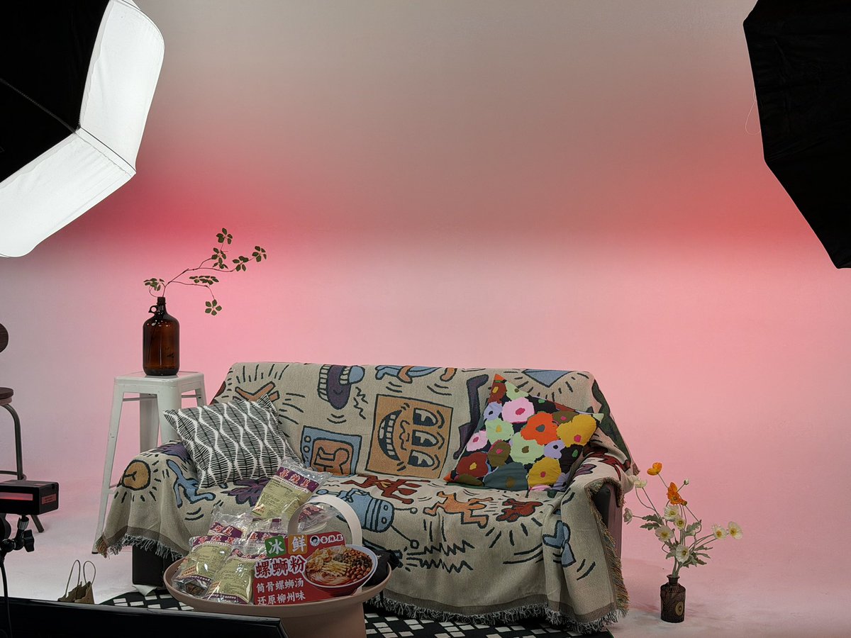 จบการไลฟ์อย่าง happy 
ขอบคุณคุณภูมิ ทีมงานทกุ ๆ คน 
และแฟนคลับที่เข้าร่วมงานครั้งนี้ด้วย💕
เจอกันที่หนิงโปนะคะ
#poompps