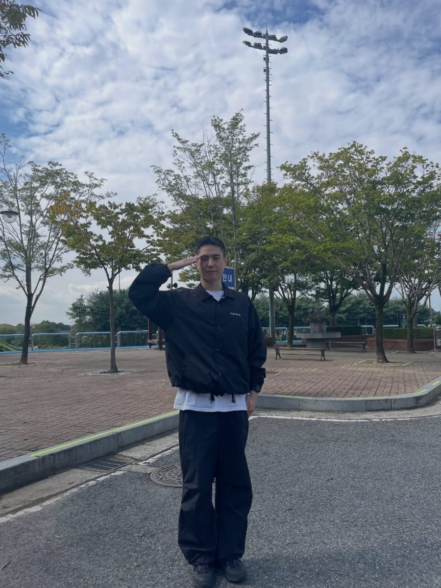 페니 누나 • Fenny tweet media