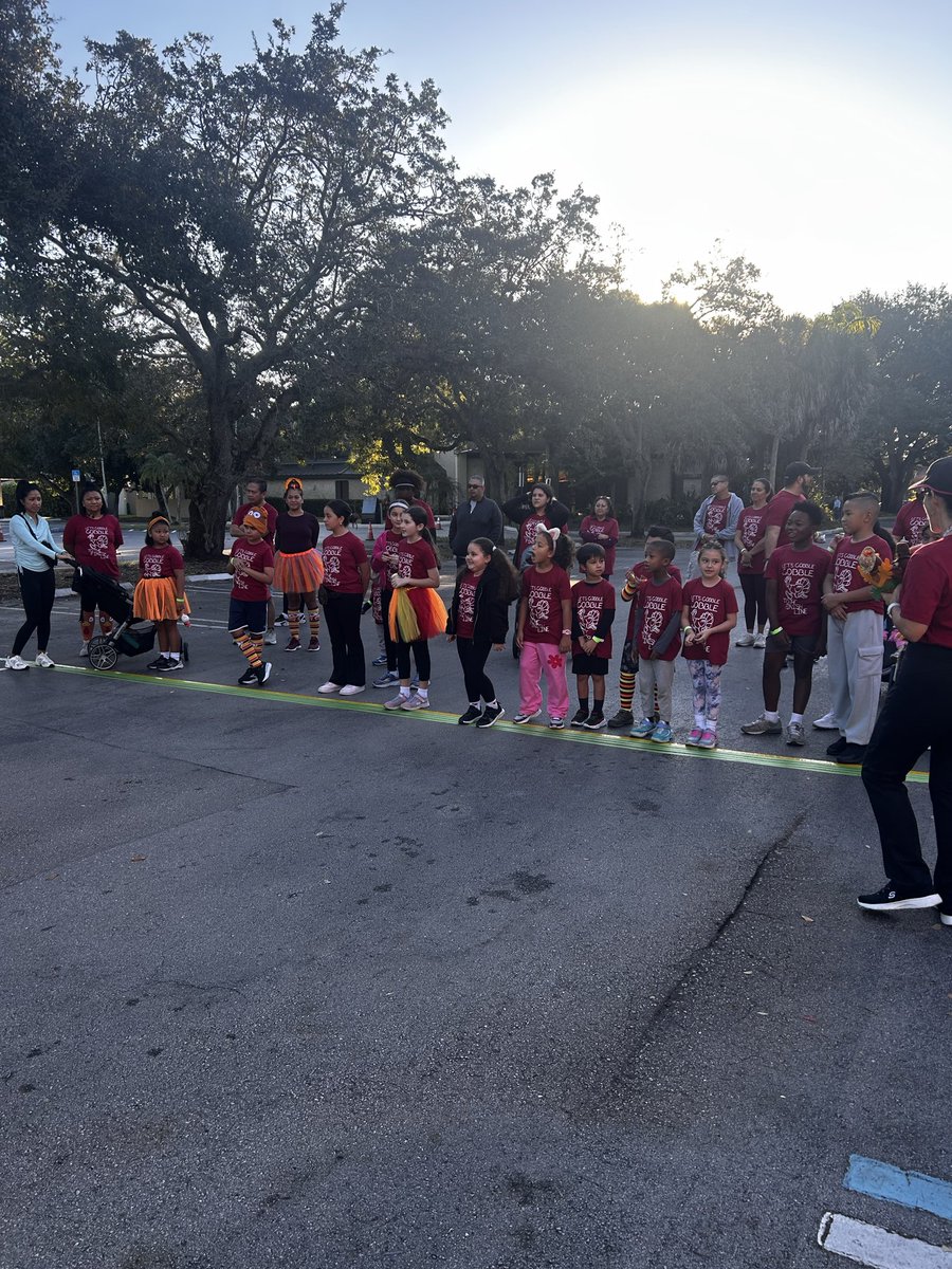SaintAndrewCat1's tweet photo. Thank you to our amazing Saint Andrew students, families, faculty, and volunteers for making our first-ever Turkey Trot a huge success!
@standrewCC @CatholicMiami 
@Coralspringsfla @MargateTalk https://t.co/5JbQ0NZKGh