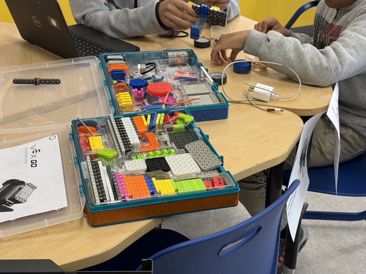 SS_MS_Adelphi's tweet image. Bobcat Nation😼 Robotics🤖