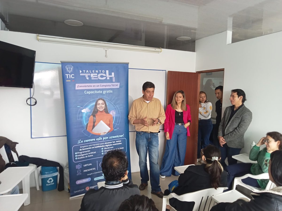 TalentoDigCol's tweet image. ¡Avanza la 4ta Hackathon del programa #TalentoTECH del @Ministerio_TIC! 

Nuestros #Campistas ya están poniendo a prueba su creatividad, habilidades digitales y pasión por resolver retos reales con tecnología. 
Un espacio donde las ideas se convierten en soluciones que impactan.