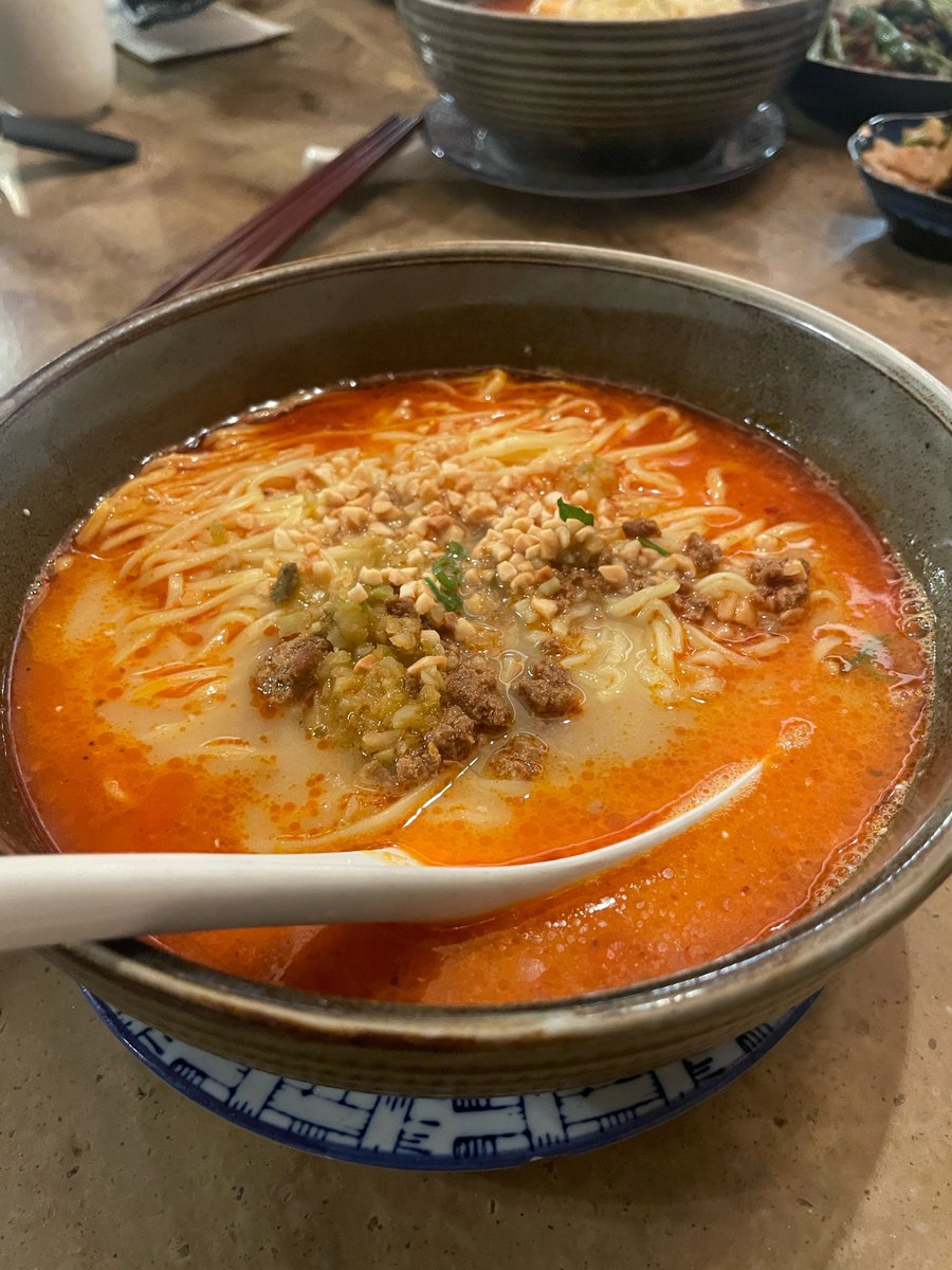 NEWLIKEEEE's tweet photo. 맛있는거먹엇네!!!!! https://t.co/2TKXlLnWPB