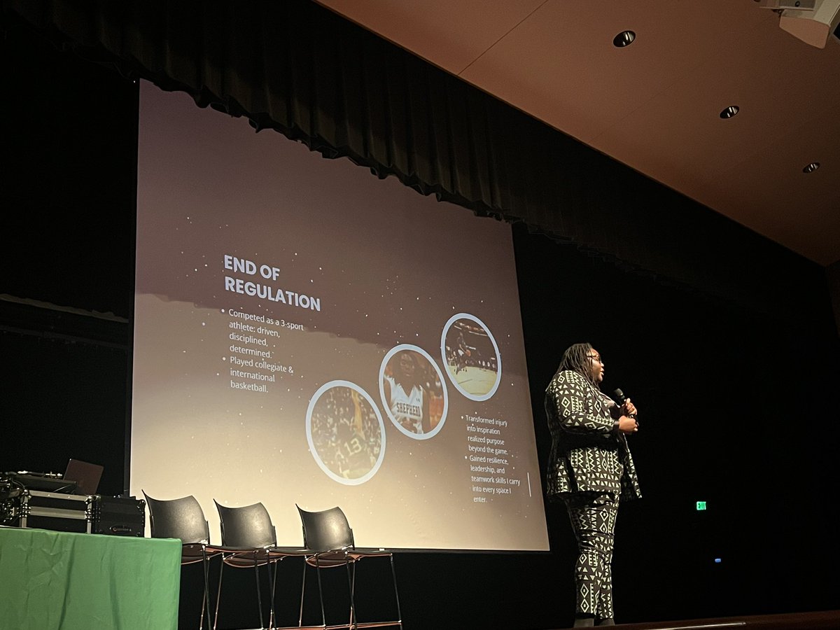 Señorita Hellmann tweet media