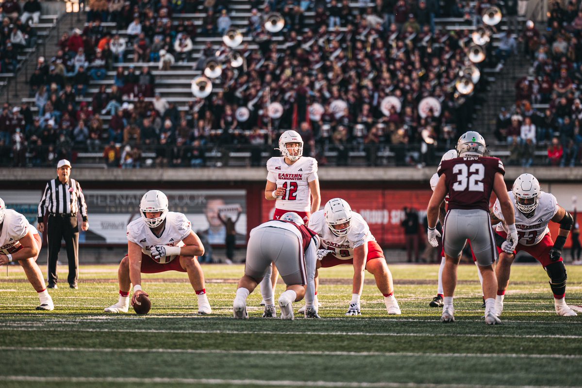 GAME DAY!! 🦅 💥 

BACK ON THE 🔴🔥

LET IT RIP!!

#GoEags 🦅