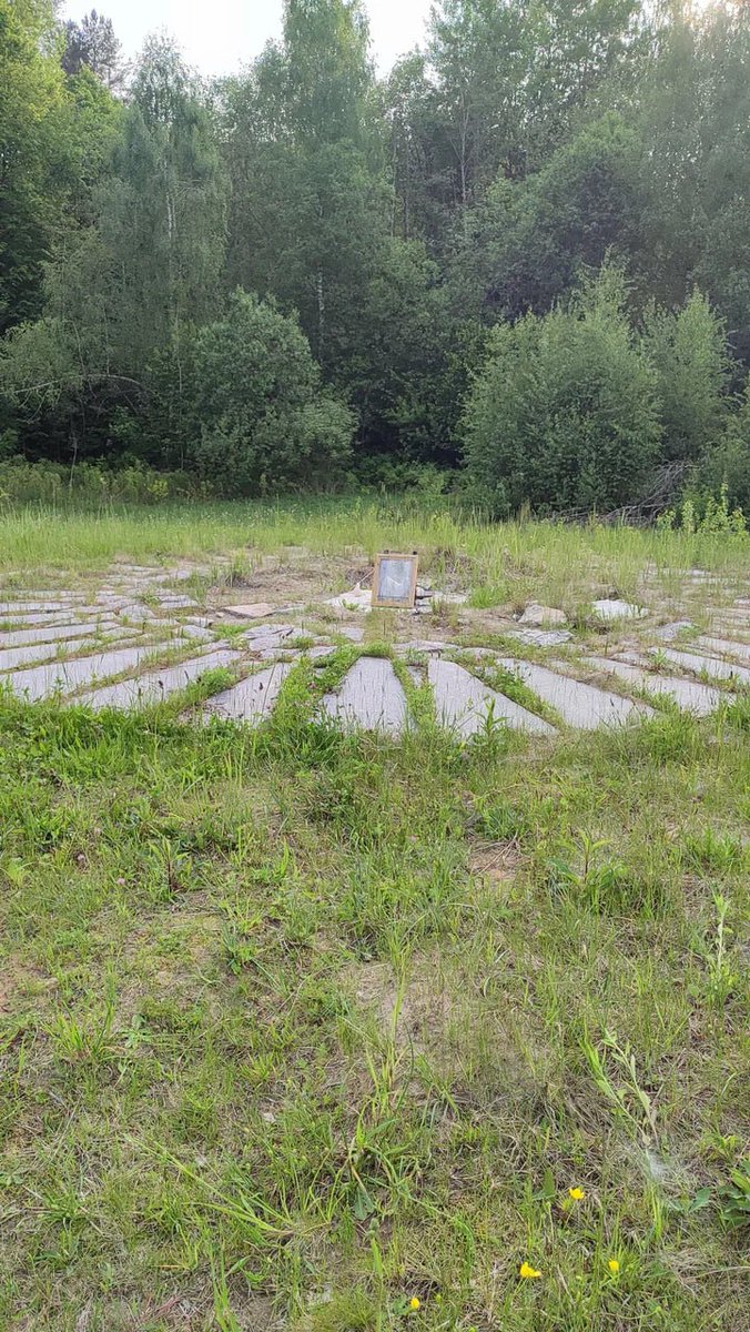 В Беларуси был наверное единственный памятник в честь восстания Калиновского против рашизма. Стоял с 2013 года. И тот втихаря уничтожили и увезли.
Крысы ёбаные.