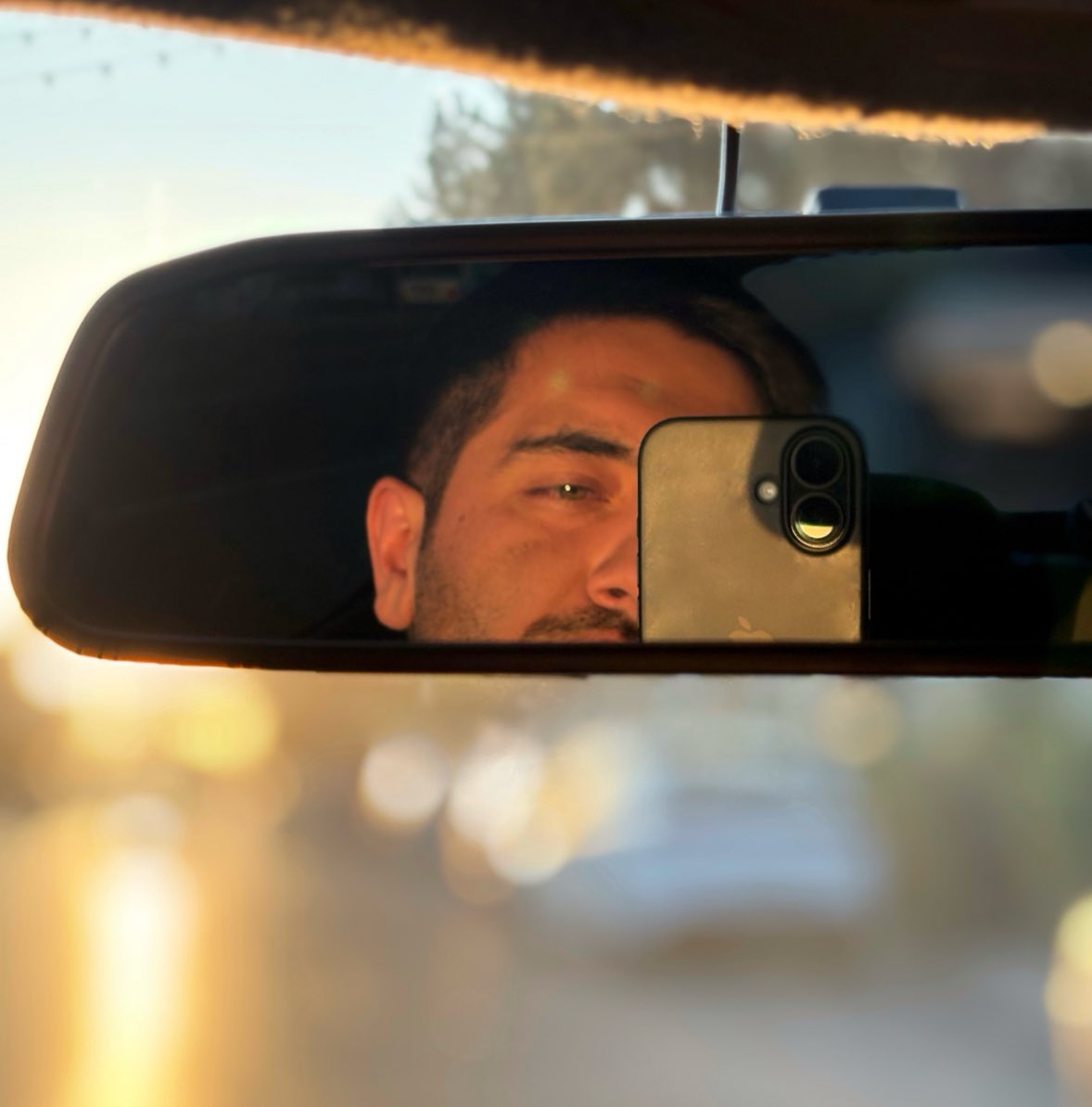 Bahad0r_'s tweet image. چه روزای عجیبیه …