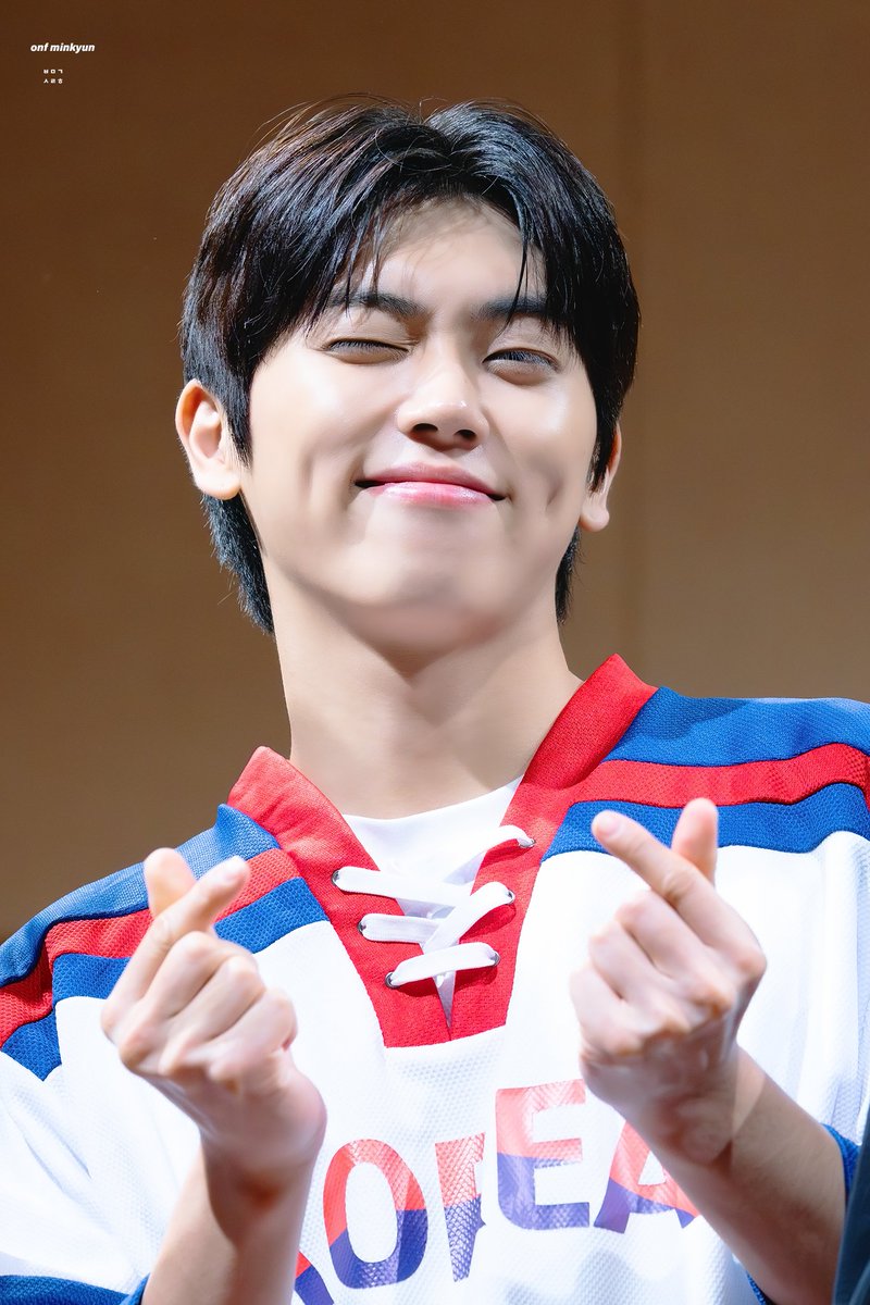 #퓨즈의_둥빈_민균생일축하 
#HAPPYCAT_MK_BDAY