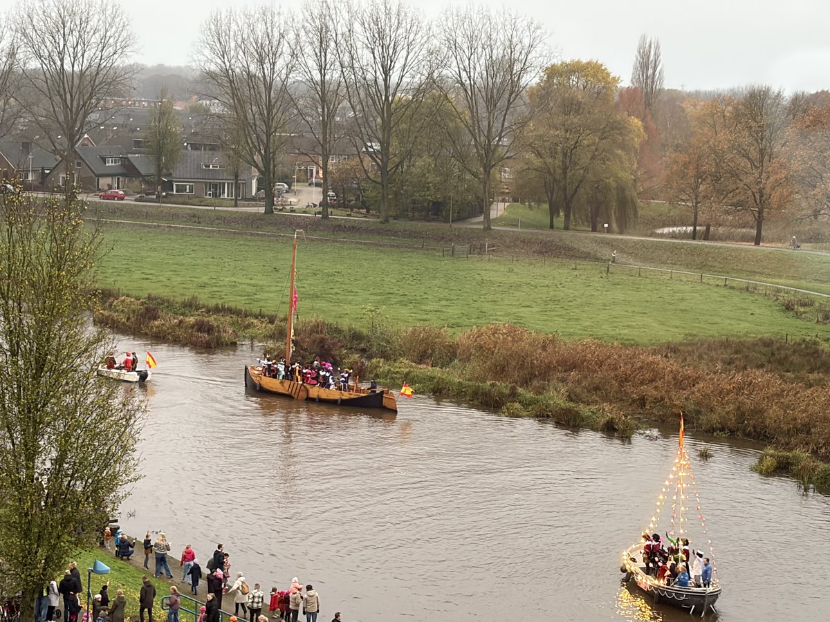 RFBotenga's tweet image. Sinterklaas weer in Hardenberg #Sinterklaasintoch #Hardenberg