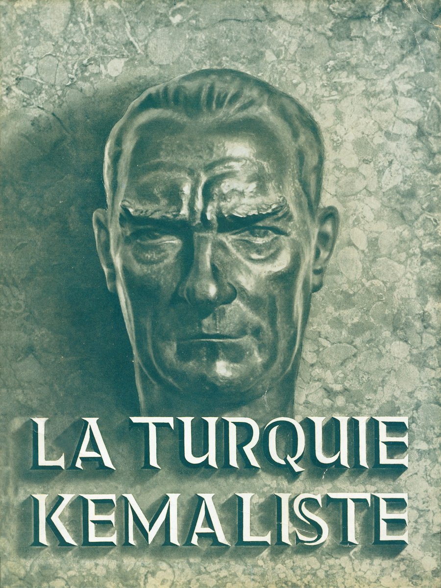 Bu doğru değil! Doğrusu şu:

Kemalizm kavramı bizzat Atatürk tarafından da kullanıldı. Hatta sadece kullanılmakla kalmadı, 1935 CHP Programına da koyuldu.

Türkiye Cumhuriyeti'nin kuruluş felsefesi, daha Atatürk'ün sağlığında "Kemalizm" diye adlandırılmıştır. Atatürk, CHP'nin