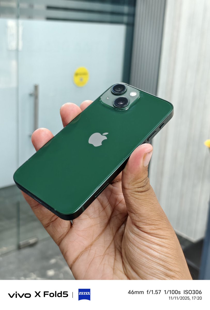 Trolling_isart's tweet image. After using the Vivo X Fold 5 for over a month, I have just one hope  that Vivo brings the X300 Ultra to India whenever it launches. I’d switch to it without hesitation.

The UI still needs refinement, but OriginOS is manageable.
And the Fold 5’s cameras are already insane for a…