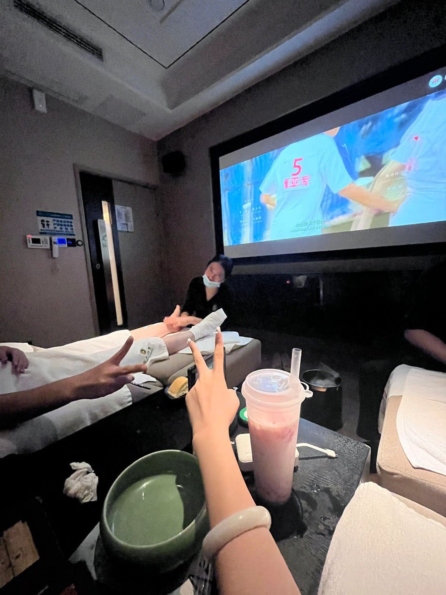 落落大方 tweet media