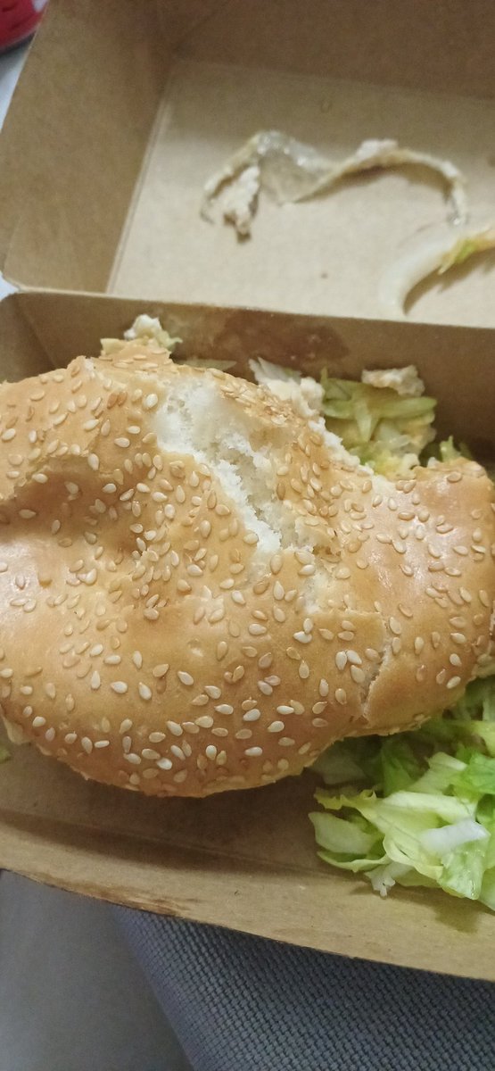 ZiyaadHamid's tweet photo. @PedrosChicken honestly what is this? Feeding us plastic. No wonder pricing is what it is. Directly out of the chicken. 🤢🤮 honestly feel sick. Just when you wanna try something new. https://t.co/Mt3M8dgs9M