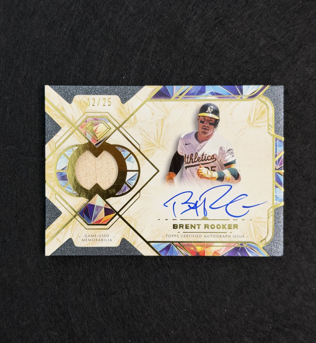 paullydoughnuts's tweet image. Pretty Icons, shiny Diamonds

$120 JC /25
$40 Rooker /25 

#gettostackin shines bright