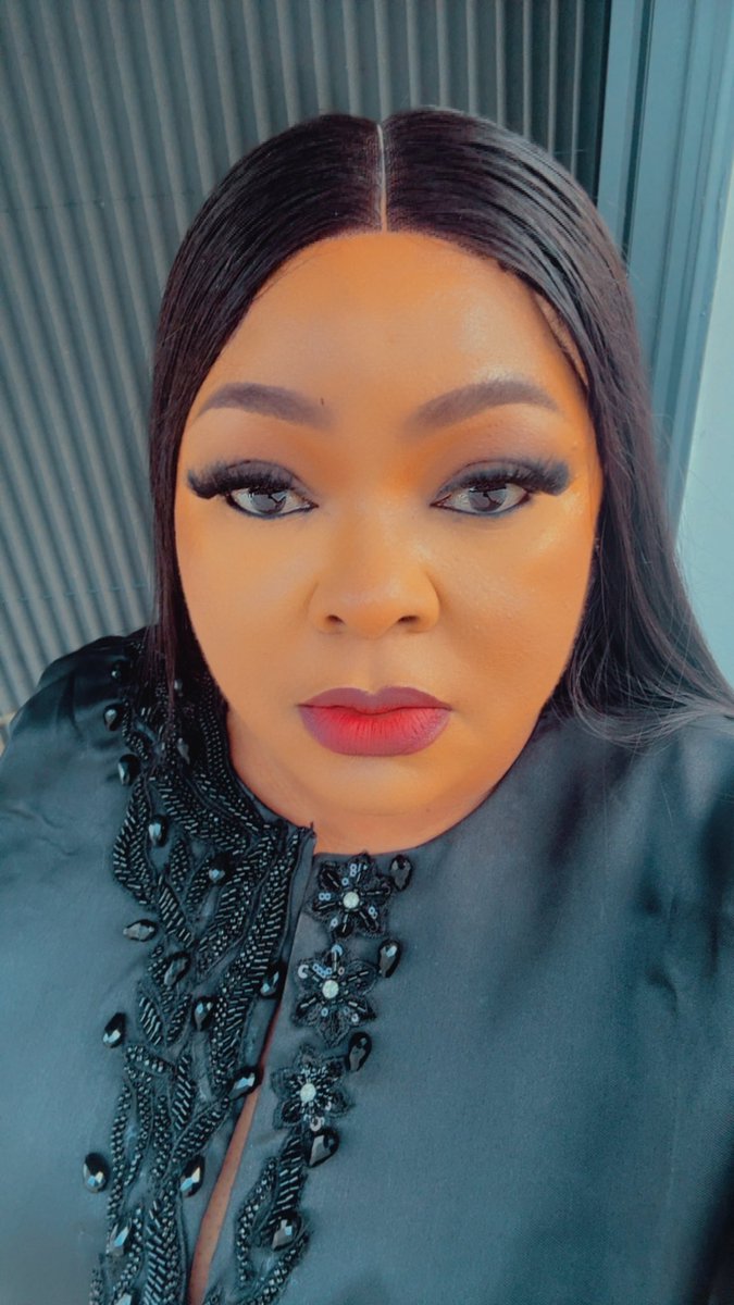 IIRAGTID's tweet image. Owambe and weekend 
#MewSuppasit #Messi #wiz #JUNGKOOK