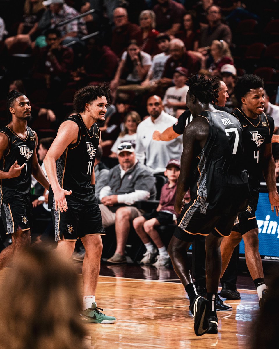 UCF_MBB's tweet image. Can we get a Charge On? ⚡️