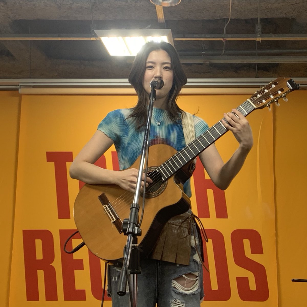ane_yuco's tweet photo. Release Event Day4
奇跡のくじ運でドセン😍

東京4日目最終日として盛り上がり、アンコールしちゃったし💕
あ〜❣️楽しかった😆💕

大阪行けないけれど、頑張ってきてね！

@タワーレコード池袋店
⁦@XinU_XinU_XinU⁩ 
#EP04 https://t.co/IRFq6ZDuKY