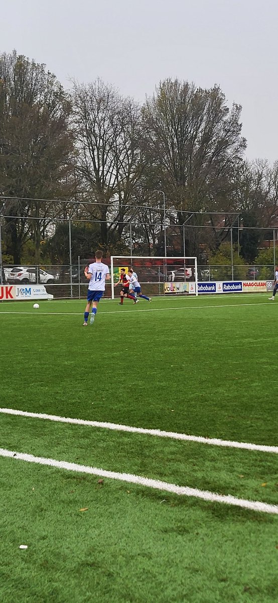Het is klaar 
Eindstand 2-1 
<a href="/hvvlaakkwartier/">HVV Laakkwartier</a> - <a href="/svDWO/">s.v. DWO</a> 
<a href="/Haagsamvoetbal/">Haagsamateurvoetbal</a> <a href="/HaagVoetbal/">Haaglanden Voetbal</a> <a href="/Zmeeractief/">Zoetermeer actief</a>
