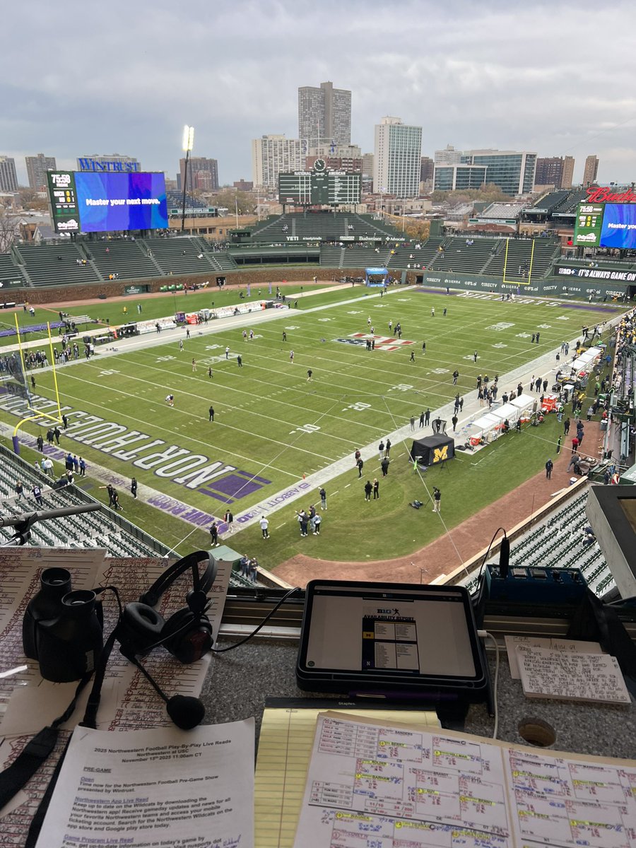 DaveEanet's tweet image. Not a bad view today. Wind is blowing straight out to CF, as @NUFBFamily faces #Michigan. Pregame 10:30 CT @WGNRadio @varsity &amp;amp; @SIRIUSXM Ch 83 #GoCats