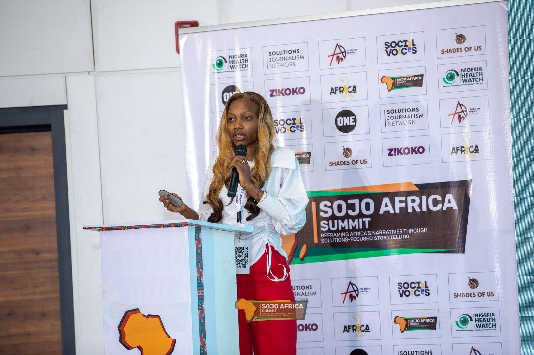 <a href="/WamwariCK/">Caroline Karobia</a> <a href="/soljourno/">Solutions Journalism Network</a> <a href="/Chude/">Chude Jideonwo</a> Our IT &amp; Innovations Manager, <a href="/ollaebenezer/">OLLA</a>, and Media Programme Officer, <a href="/t_chinwendu/">Iroegbu Chinwendu. T</a>, unveiled SoJo QuickInsights, an AI-powered platform by Nigeria Health Watch that turns thousands of solutions stories into fast, actionable insights.

They also guided participants on how to