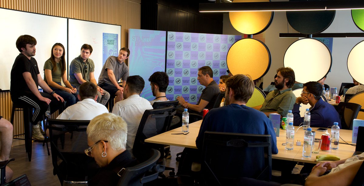 Startup House is cooking more than just steak in Buenos Aires!

Workshops ✅
Team bonding ✅
Demo Night 🔜