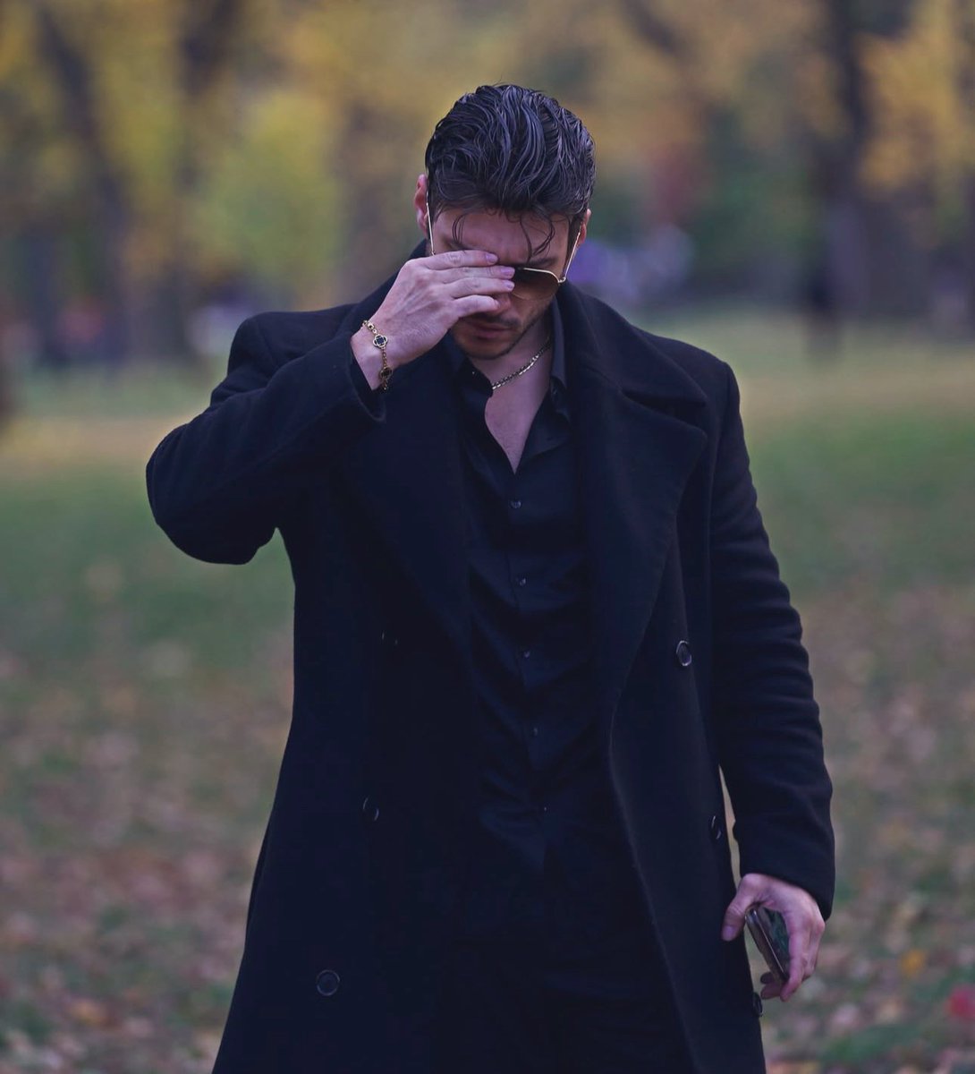 CharismaticRex's tweet image. ⠀⠀ ⠀⠀ il diavolo è un gentiluomo