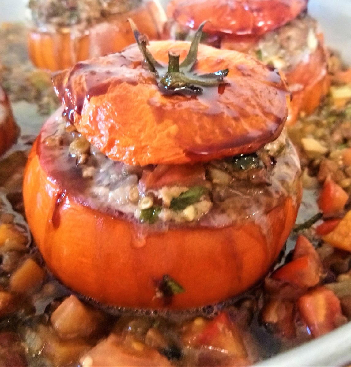 Lescaulins's tweet photo. A great gift for a foodie Les Caulins Gourmet Weekends https://t.co/Tu7kIiQN2S  If you love food, wine, and travel and are looking for a relaxing weekend with a bit of activity, our Gourmet Weekends might be the perfect getaway for you, a loved one, family, or friends. https://t.co/GLUYiuYGCx