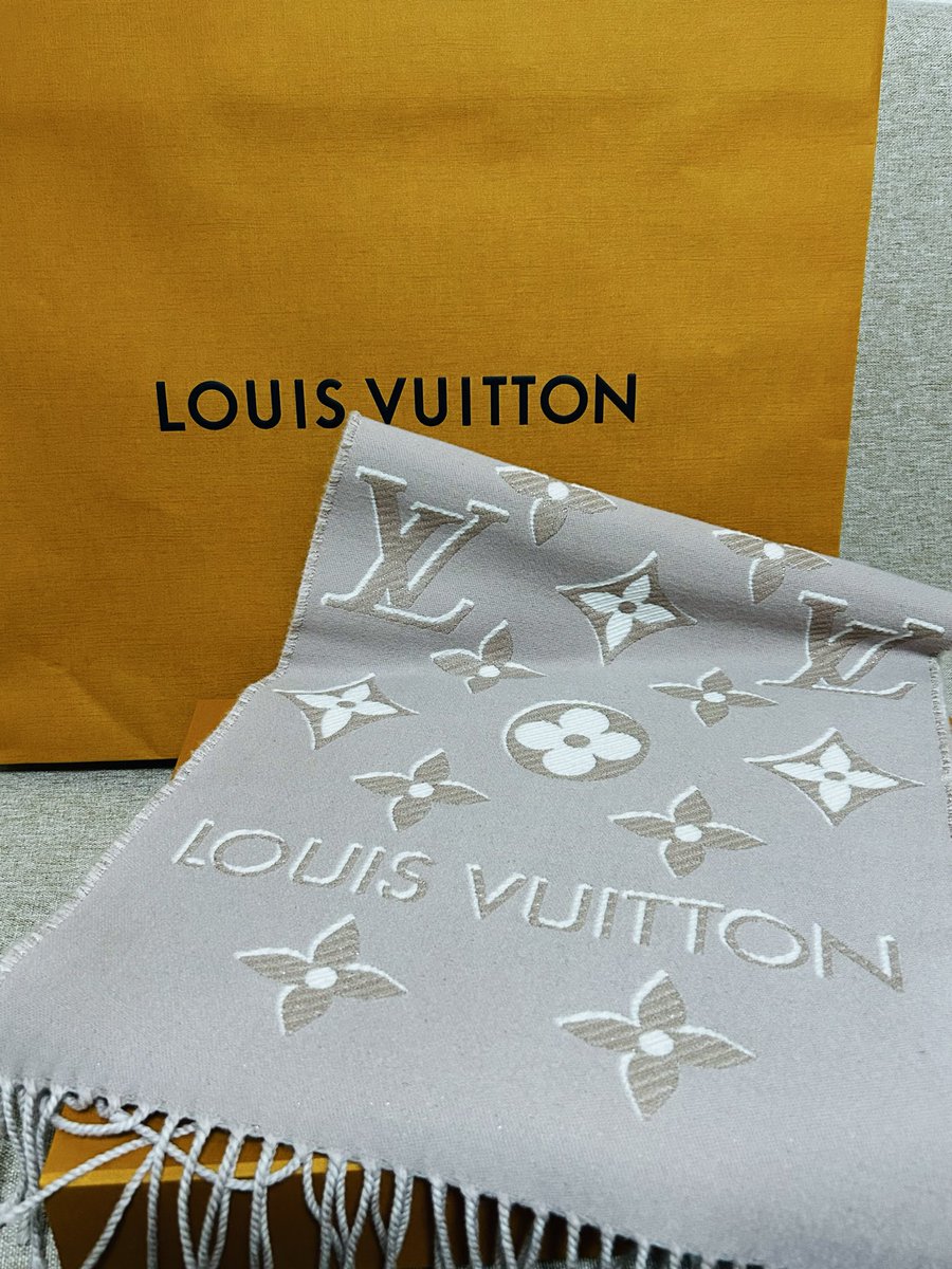 ami50627831's tweet photo. 可愛い♡

#LouisVuitton_JP 
#LouisVuitton https://t.co/evlVUgpX0B