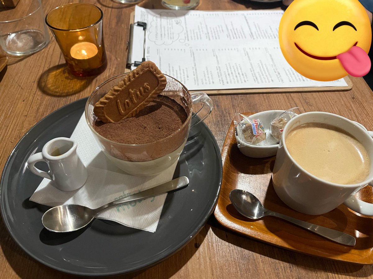 Mano_Pinpan's tweet image. どういう訳か）ここ最近2ヶ月位の感覚でリア友らと集まっては遊んでる私です
社会人になっても学生時代の時のようにカードやゲームしたり、商店街で食べ歩きに付き合ってくれるリア友らには感謝しかありません

#KitchenTokyo
#浅ひろ
#CafeMolly