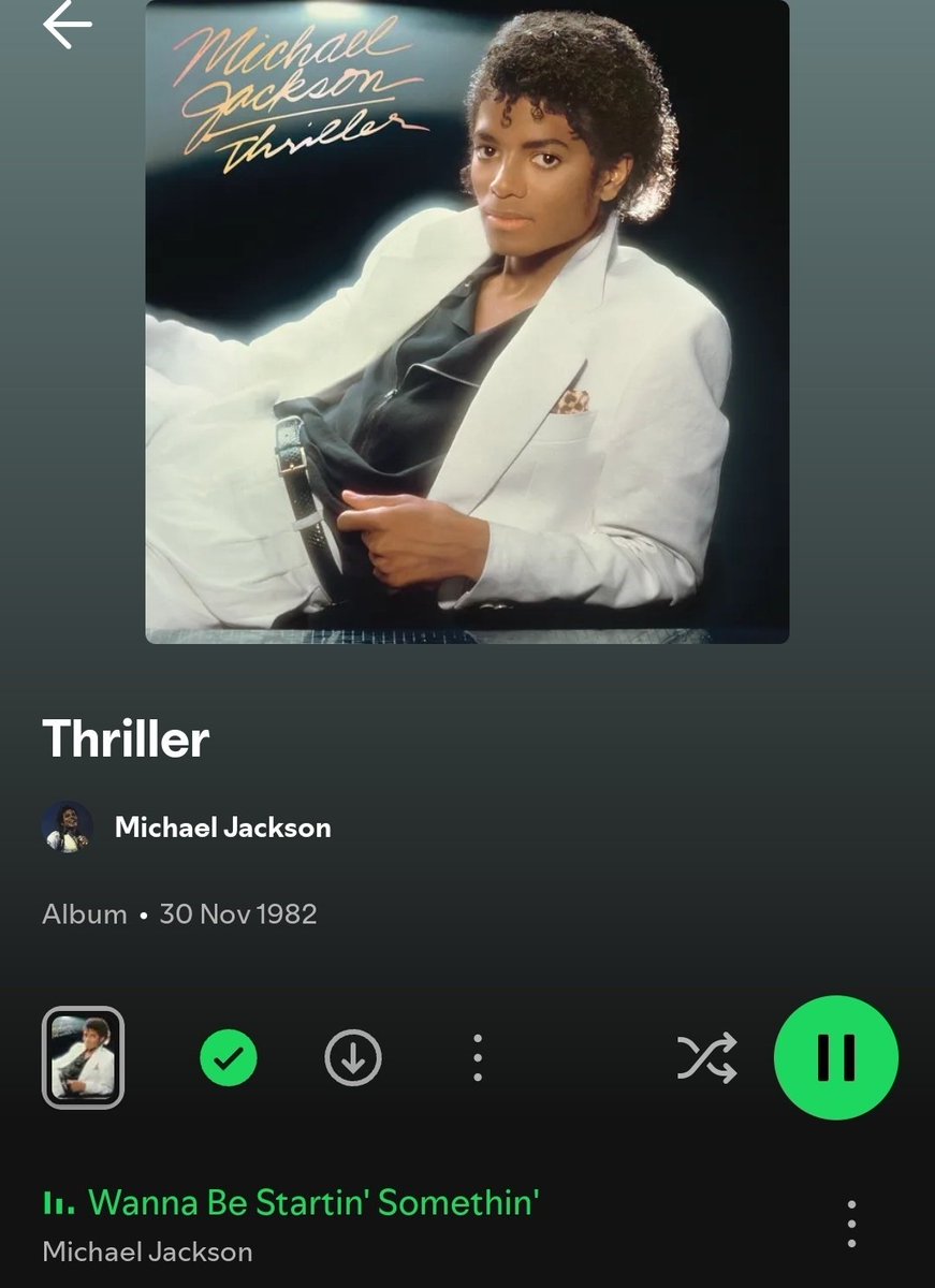 cuntyybarbie's tweet image. i am now on the most packed bus of my life listening to the thriller album for the #firsttime