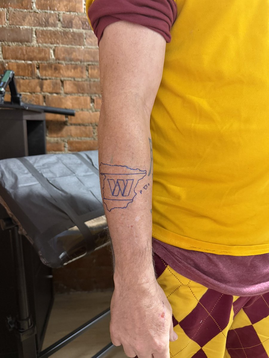 When in Madrid, #RaiseHail !! <a href="/Commanders/">Washington Commanders</a>