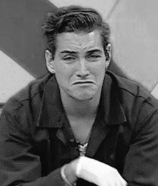 Así estoy hoy muy tiste pero se que vamos a verte en 7n nuevo proyecto #AgusFernandez 
En #VLAfinDeSemana
VLA GRACIAS X AGUS