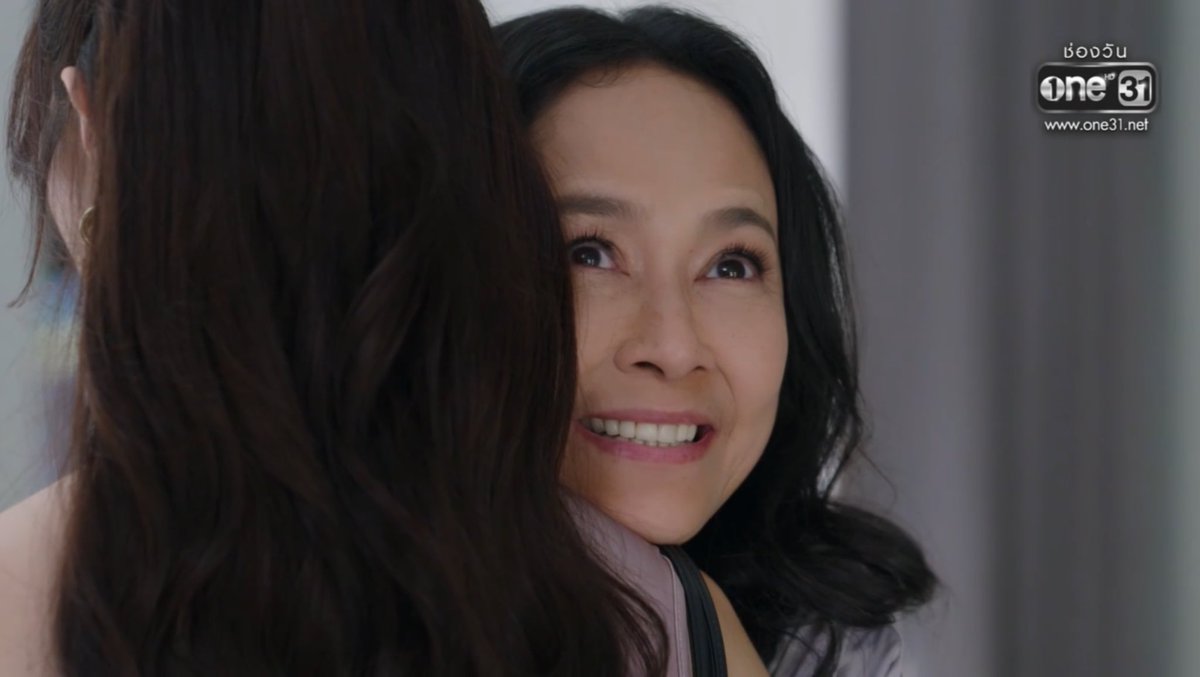 hello kitty tweet media