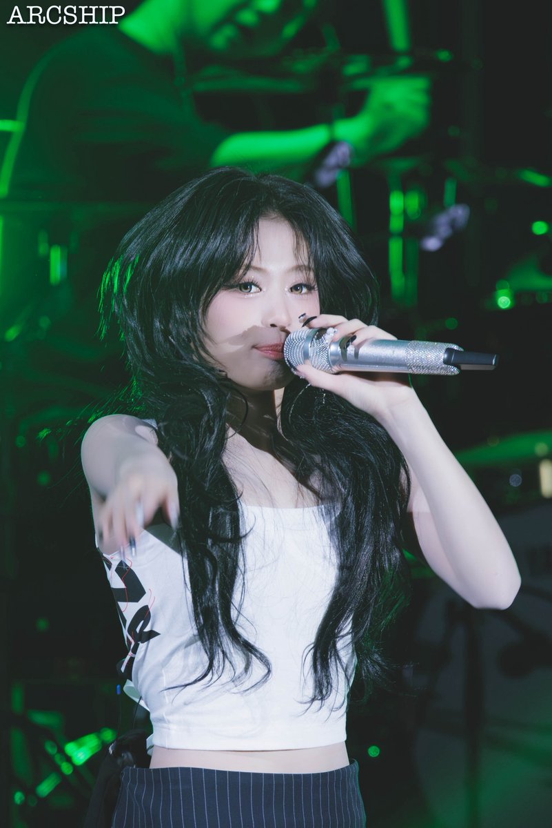 251115 BABYMONSTER “LOVE MONSTERS” JAPAN FAN CONCERT 2025