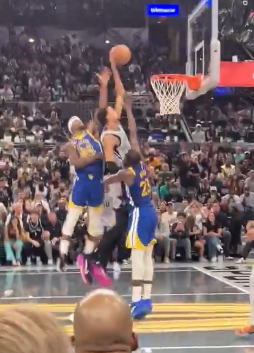 xBenJamminx's tweet image. This is just unfair