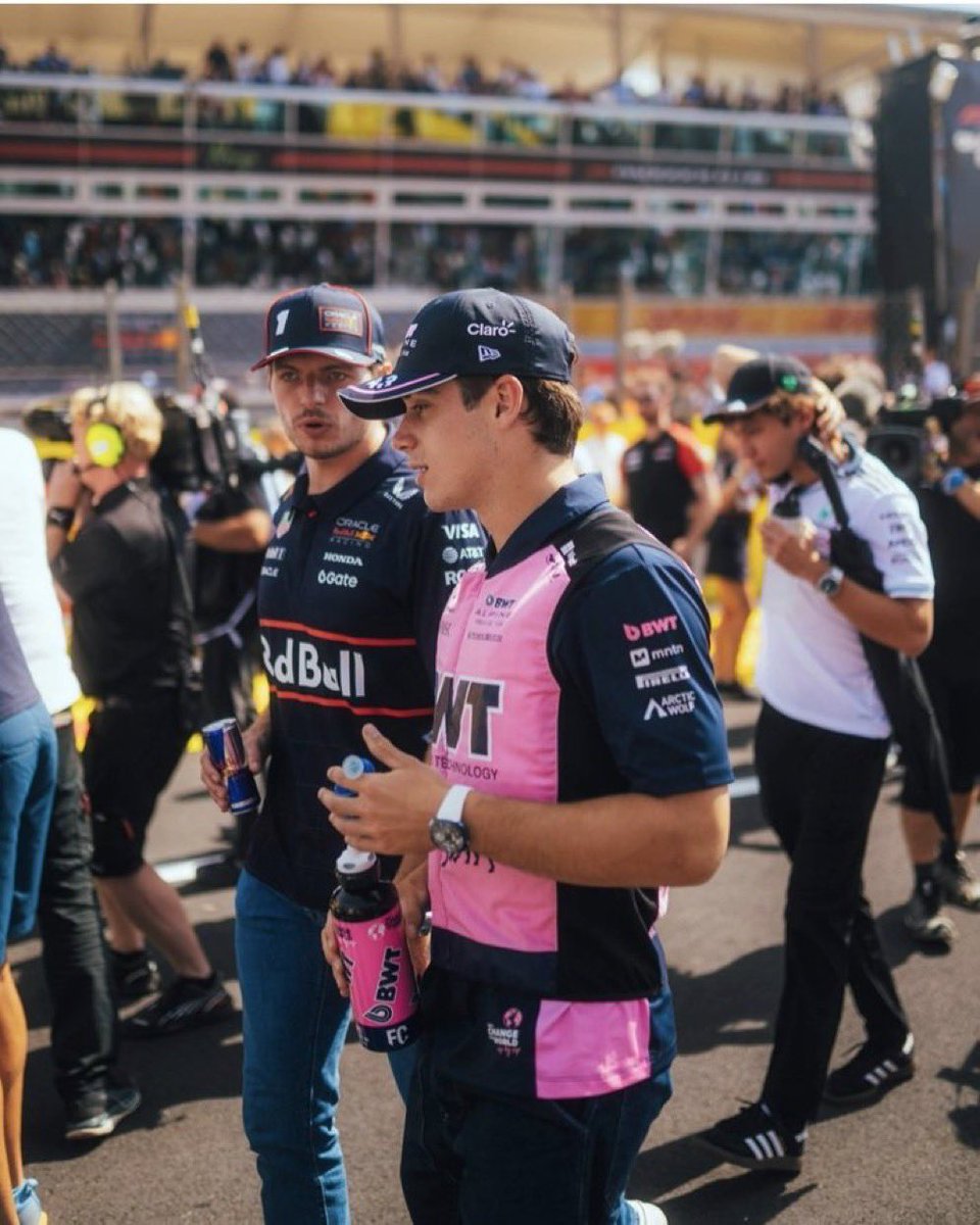 nella⁴³ (@nextofranco) on Twitter photo 