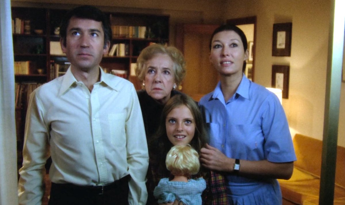 edlifotogramas's tweet image. Miedo a salir de noche (1980) dir. Eloy de la Iglesia