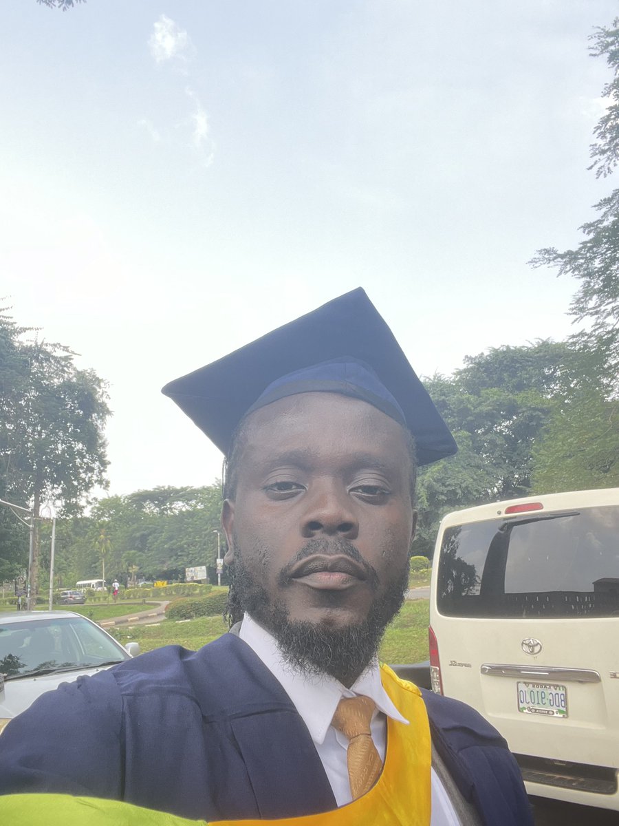 TheTemiOmosebi's tweet image. PhD next, and it should be scared of me.