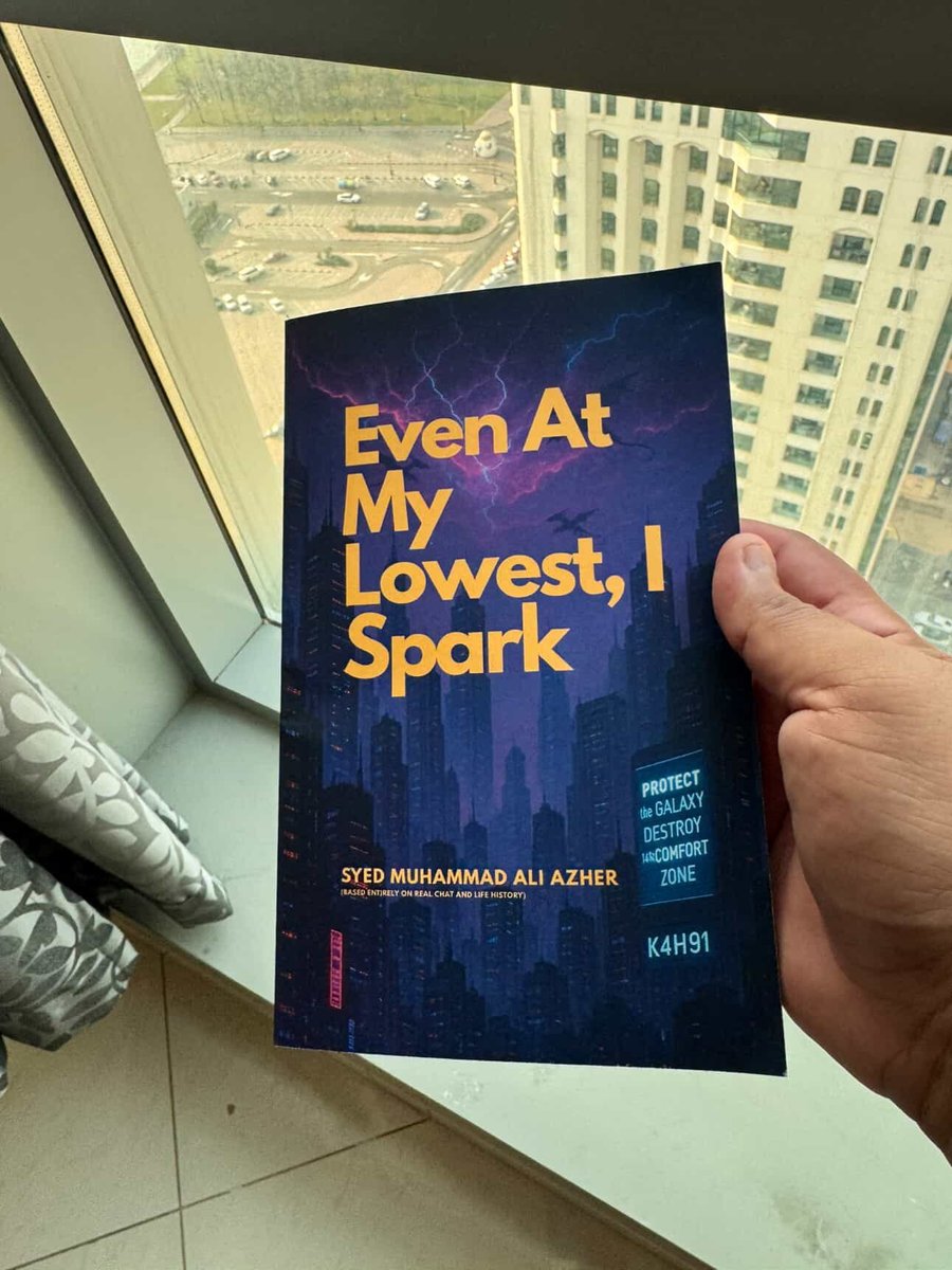 flukylee's tweet photo. The book is so powerful my friend had to take it to the high point to contain its energy ⚡️

Safety first, you know? 😉

Yes link in the bio even if you don't buy it 🥳

#highriseread #amazon #kdp #life #13 #evenatmylowestispark #views #skyscrapper https://t.co/B9QbGlXAUr