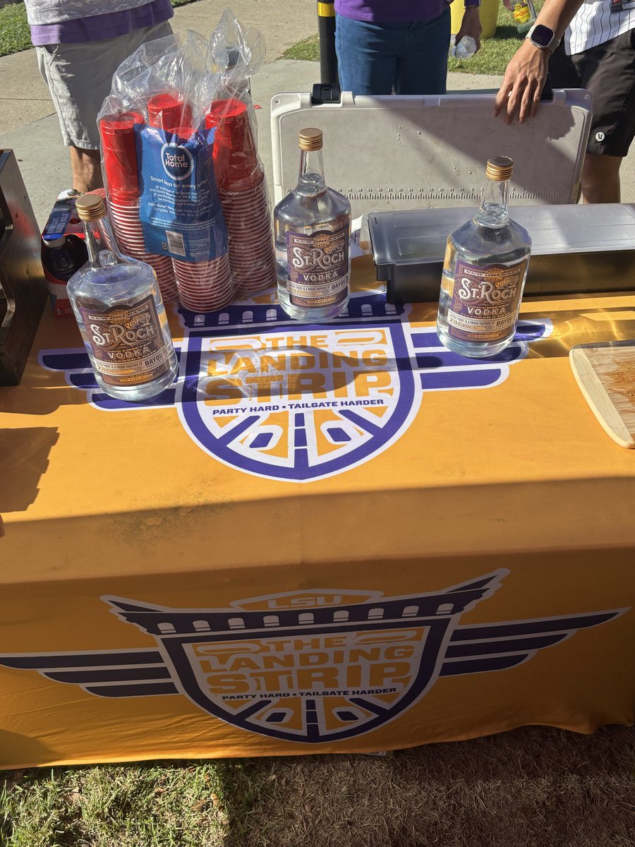 Rockin’ St. Roch Vodka handles at The Landing Strip tailgate on campus today!  Even had a proposal (congrats!).  

Love supporting local tailgates who support local distilleries!