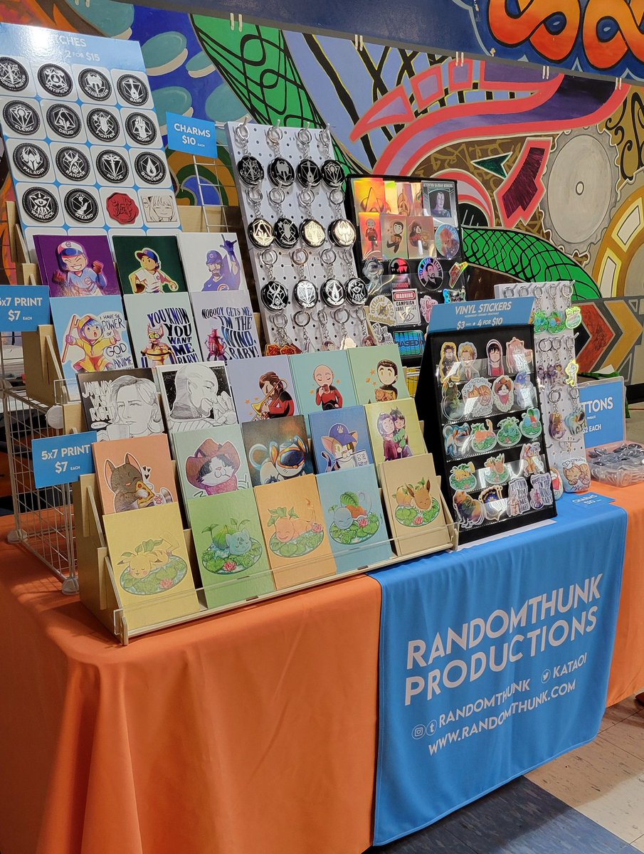 Kataoi's tweet image. At Lyon Con in Western Springs until 4! Come on dooown!