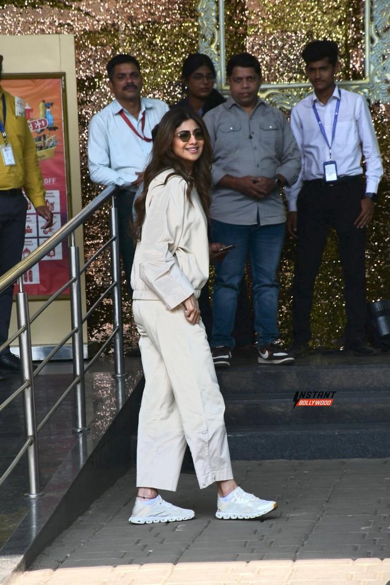 InstantBollywood tweet media