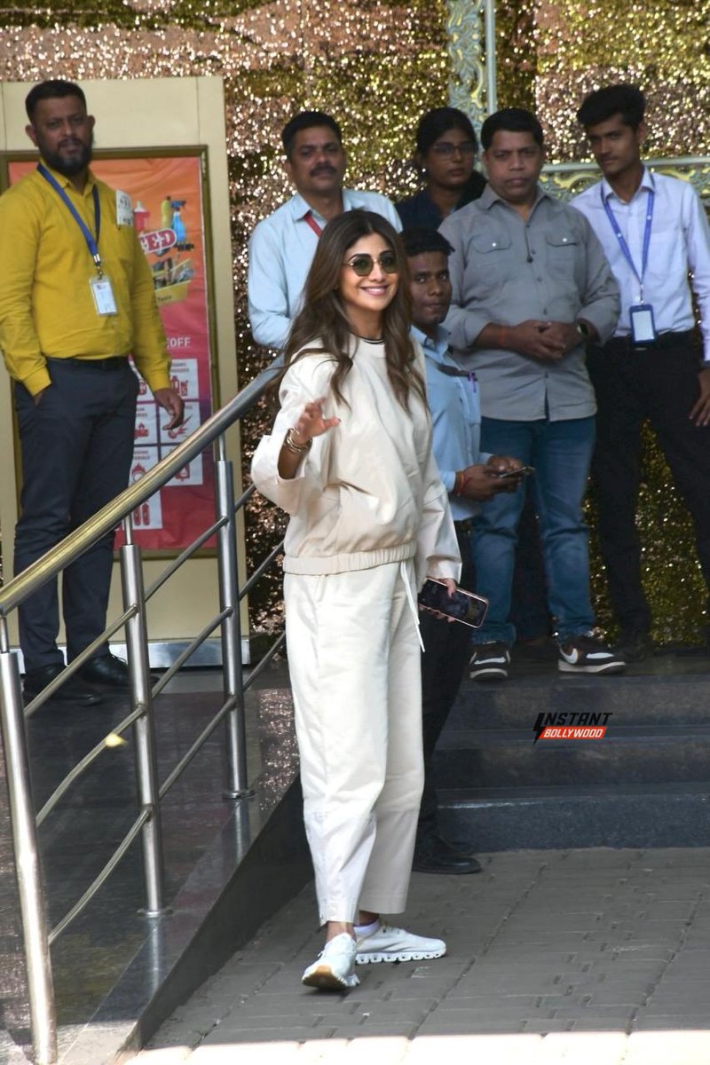 InstantBollywood tweet media