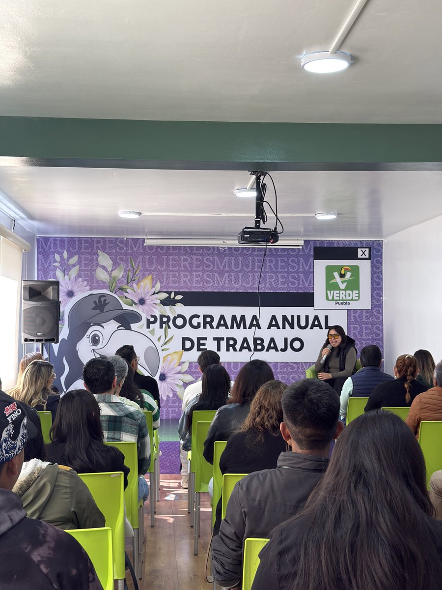 Sábado de capacitación con la familia verde . #MujeresVerdes